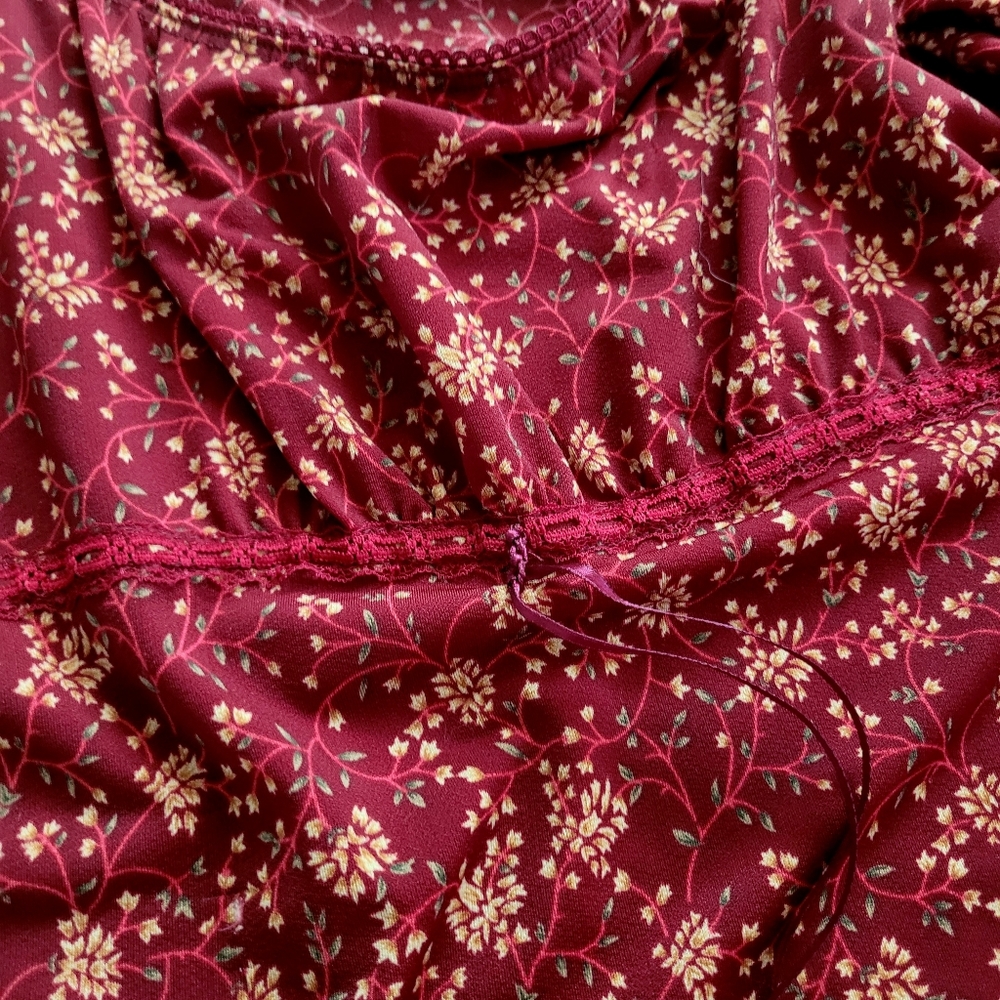 Cute Blouse - Picture 6 of 7